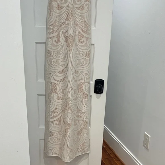 BCBGMaxAzria Cream and Tan Maxi Dress - Picture 5 of 5